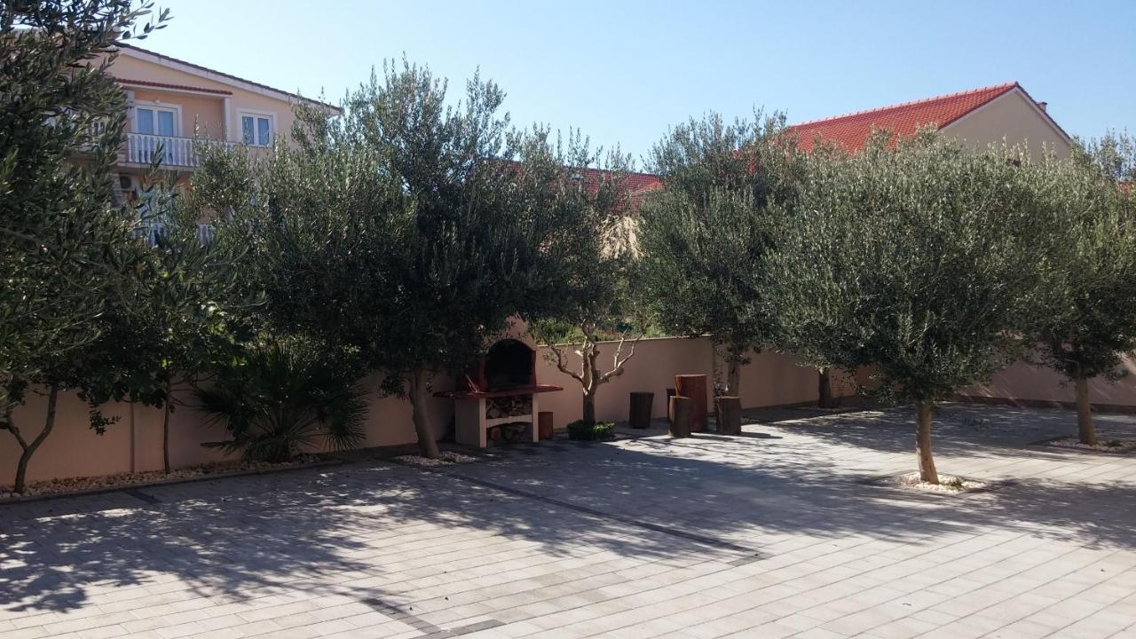 Villa With Pool Petra & Sanja Novalja Zewnętrze zdjęcie
